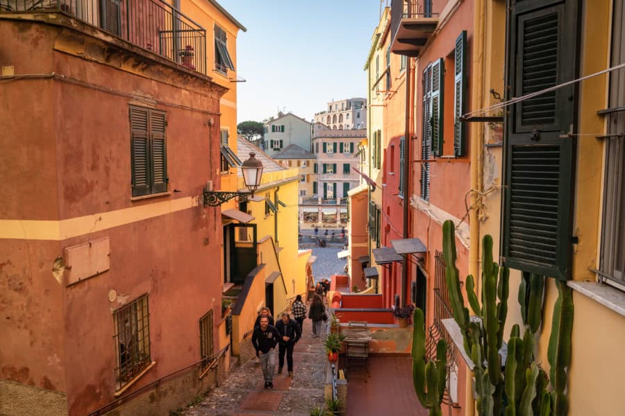 boccadasse-quartier-genes-italie-900×600