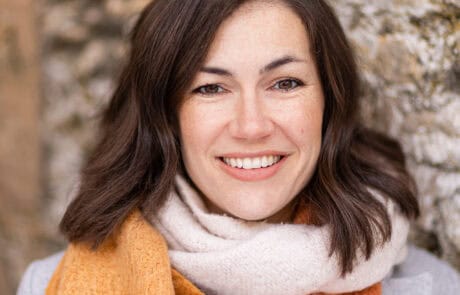 Jessica_Broderick_Headshots_440-Edit-2